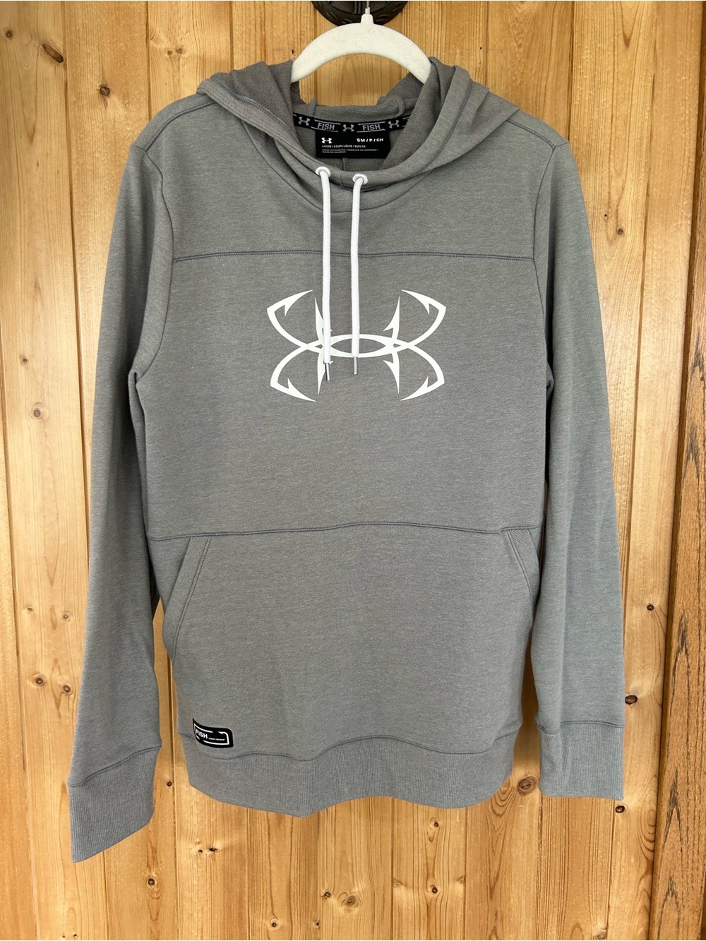 Men’s Under Armour Gray Fishing Pullover Hoodie Size Small